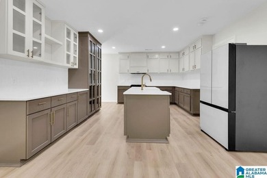Welcome home to this FULLY RENOVATED 6 bedroom, 4.5 bathroom - photo 14