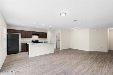 Welcome to this well-maintained 3-bedroom, 2-bath home situated - photo 14