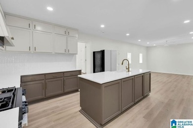 Welcome home to this FULLY RENOVATED 6 bedroom, 4.5 bathroom - photo 16