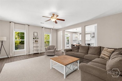 Beautifully maintained 4-bedroom, 2.5-bath home in the desirable - photo 20
