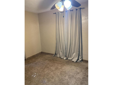 Cute 2 bedroom 1 bath with a mature landscape. Plenty of room - photo 21