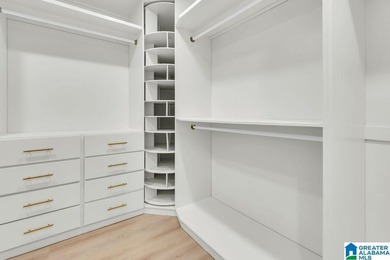 Welcome home to this FULLY RENOVATED 6 bedroom, 4.5 bathroom - photo 22