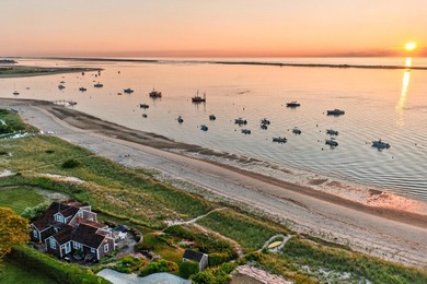 The SandBox, an icon of Shore Road, sits on one of the most - photo 2
