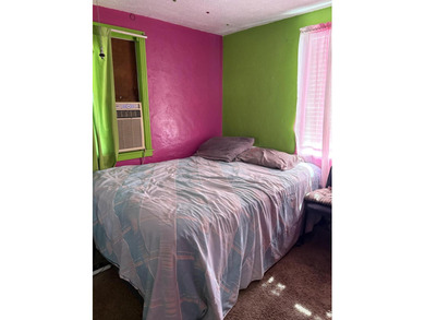 Cute 2 bedroom 1 bath with a mature landscape. Plenty of room - photo 24