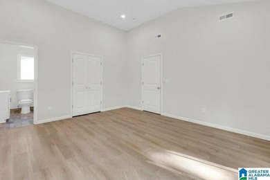 Welcome home to this FULLY RENOVATED 6 bedroom, 4.5 bathroom - photo 31