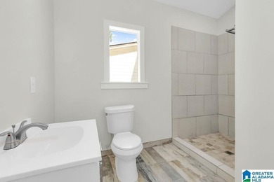 Welcome home to this FULLY RENOVATED 6 bedroom, 4.5 bathroom - photo 33