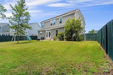Beautifully maintained 4-bedroom, 2.5-bath home in the desirable - photo 37