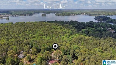 Welcome home to this FULLY RENOVATED 6 bedroom, 4.5 bathroom - photo 39
