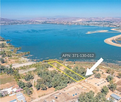 What a wonderful opportunity to purchase Lake front property - photo 4
