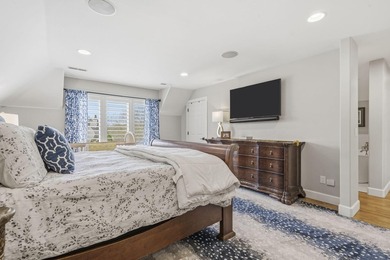 Located on a scenic and quiet cul-de-sac, this 2 story all brick - photo 46