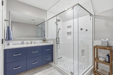 Located on a scenic and quiet cul-de-sac, this 2 story all brick - photo 49