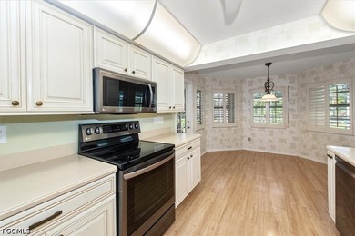 Move-In Ready Pool & Spa Home! Welcome to this cozy yet unique - photo 11