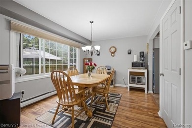 Charming Colonial nestled on a beautifully tree lot, plus an - photo 11