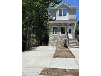 A unique gem! Gorgeous 2 family new construction. This - photo 1
