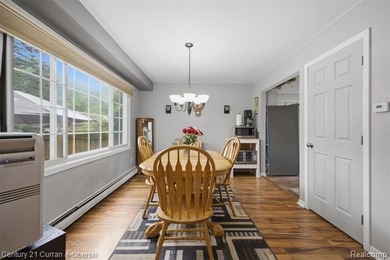 Charming Colonial nestled on a beautifully tree lot, plus an - photo 12