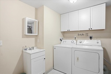 Investors and savvy buyers take notice! This clean, efficient - photo 13