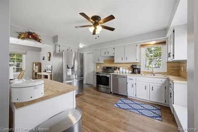 Charming Colonial nestled on a beautifully tree lot, plus an - photo 14