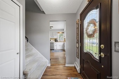 Charming Colonial nestled on a beautifully tree lot, plus an - photo 19