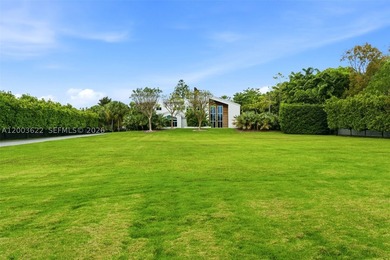 Experience unparalleled modern luxury in this spectacular split - photo 5