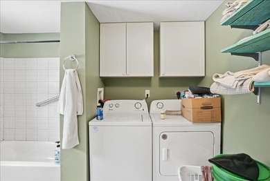 Investors and savvy buyers take notice! This clean, efficient - photo 26