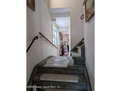 Welcome to an exceptional opportunity at 653 Hylan Boulevard, a - photo 6
