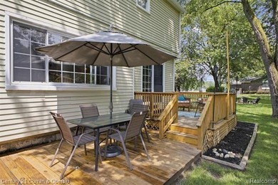 Charming Colonial nestled on a beautifully tree lot, plus an - photo 34