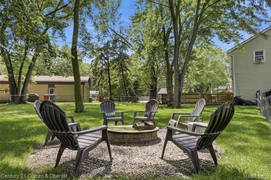 Charming Colonial nestled on a beautifully tree lot, plus an - photo 41