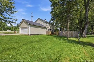 Charming Colonial nestled on a beautifully tree lot, plus an - photo 43
