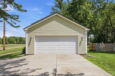 Charming Colonial nestled on a beautifully tree lot, plus an - photo 44