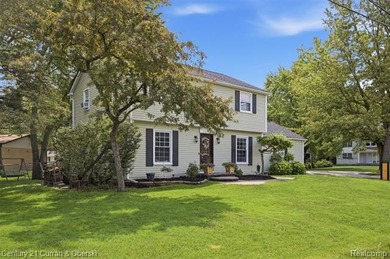 Charming Colonial nestled on a beautifully tree lot, plus an - photo 46