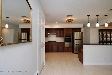 Welcome to this absolutely immaculate 1092 sq ft detached ranch - photo 3