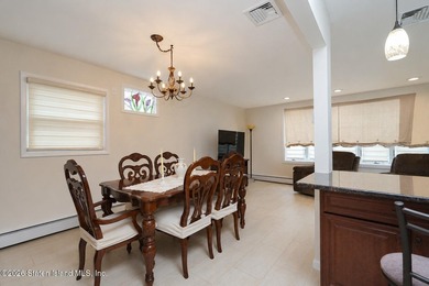Welcome to this absolutely immaculate 1092 sq ft detached ranch - photo 5