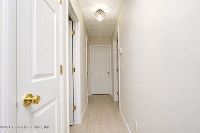 Welcome to this absolutely immaculate 1092 sq ft detached ranch - photo 8
