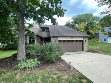 Hidden Valley Lake Home For Sale in Lawrenceburg Indiana