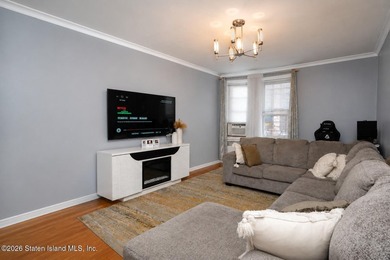 Welcome home to this bright and airy one-bedroom co-op, ideally - photo 8