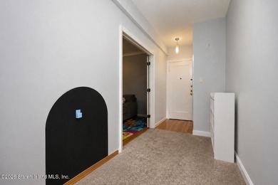 Welcome home to this bright and airy one-bedroom co-op, ideally - photo 9