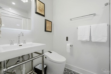 Built in 2023, this custom 5BR, 5.5BA Gulf-front residence - photo 13