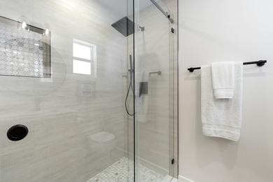 Welcome to this beautifully renovated 2-bedroom, 2-bath, 1060 sq - photo 13