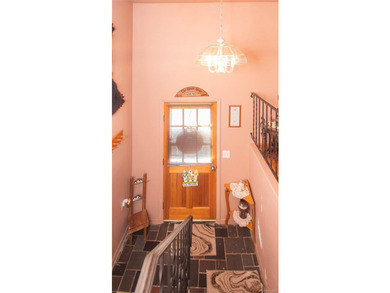 This well-maintained 3-bedroom, 1.5-bath split-level home offers - photo 15
