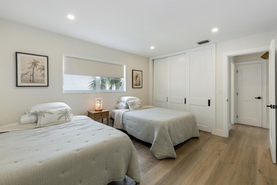 Welcome to this beautifully renovated 2-bedroom, 2-bath, 1060 sq - photo 15