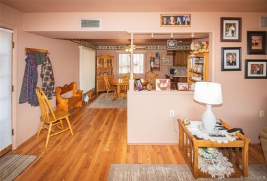 This well-maintained 3-bedroom, 1.5-bath split-level home offers - photo 18