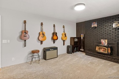 Turn-Key Mountain Retreat in Pinewood Estates Whether as a - photo 25