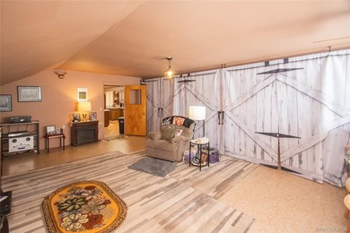 This well-maintained 3-bedroom, 1.5-bath split-level home offers - photo 29