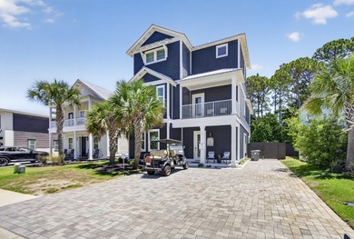 Experience elevated coastal living in this exceptional luxury - photo 1