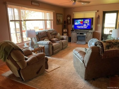 This well-maintained 3-bedroom, 1.5-bath split-level home offers - photo 43