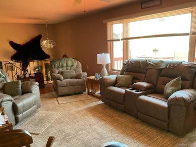 This well-maintained 3-bedroom, 1.5-bath split-level home offers - photo 44