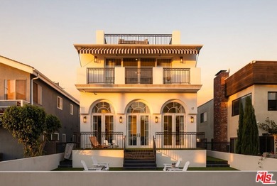 Just two homes in from the sand, this inviting home offers an - photo 46