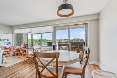 Rare Opportunity Luxury 2 Bedroom Deluxe Coop . Centrally - photo 5