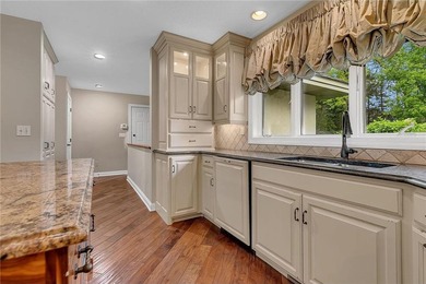Enjoy your quiet back patio in the best location at the end of - photo 31