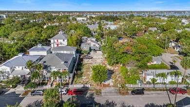 Investment opportunity in Downtown Stuart! This vacant lot comes - photo 7